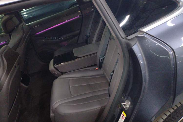 Used Denza Z9 2024 1100 km Four-Wheel Drive Max Version