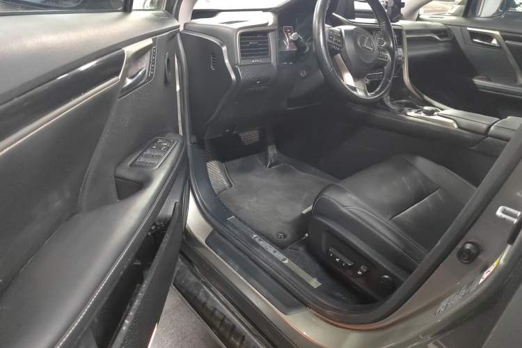 Used Lexus RX 2016 300 Two-Wheel Drive Comfort Edition China V Standard
