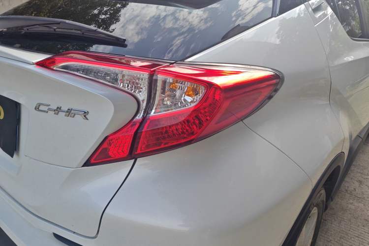 Used Toyota C-HR 2023 2.0L Leading Edition
