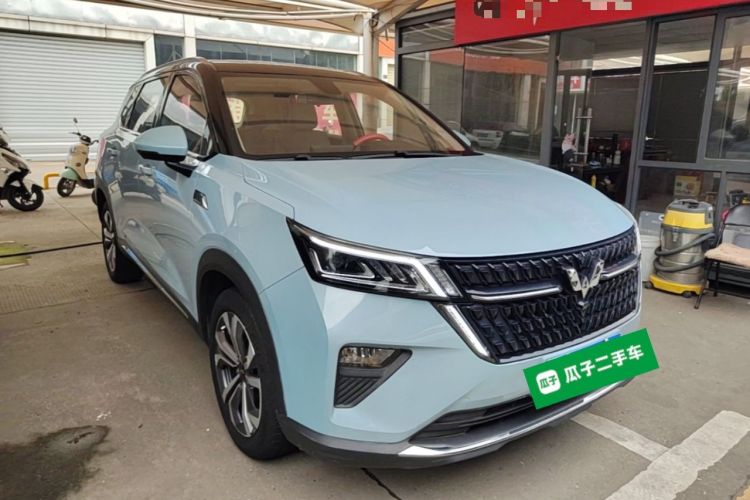 Used Wuling Asta 2021 1.5T CVT Star曜 Edition Front Right 45 Deg