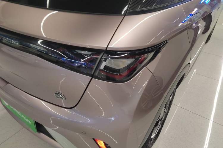 Used BYD Dolphin 2021 405 km Fashion Edition
