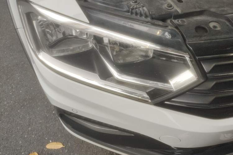 Used Volkswagen C-TREK 2017 230TSI DSG Luxury Model