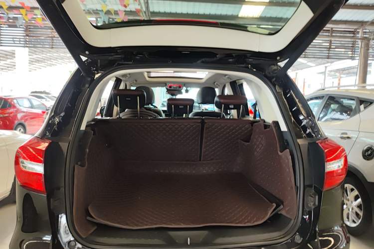 Used Haval H8 2017 2.0T Gasoline Four-Wheel Drive Luxury Model