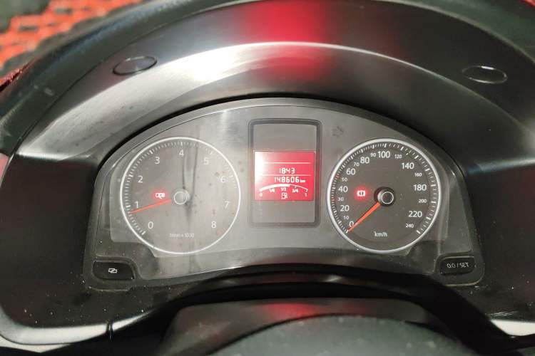 Used Volkswagen Bora 2011 1.6L Manual Fashion Edition
