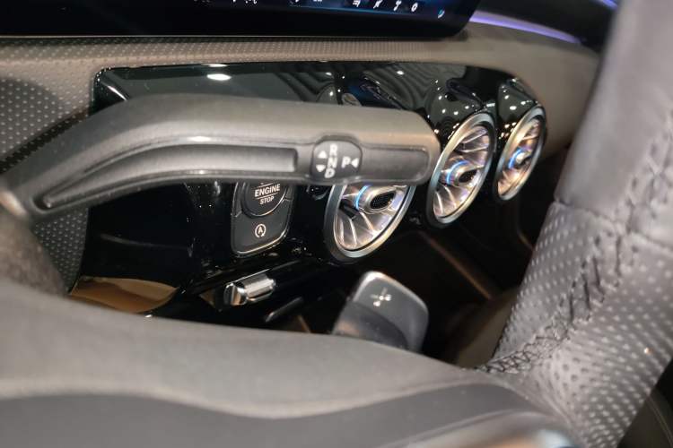 Used Mercedes-Benz A-Class 2021 A 200 L Sport Sedan Fashion Model