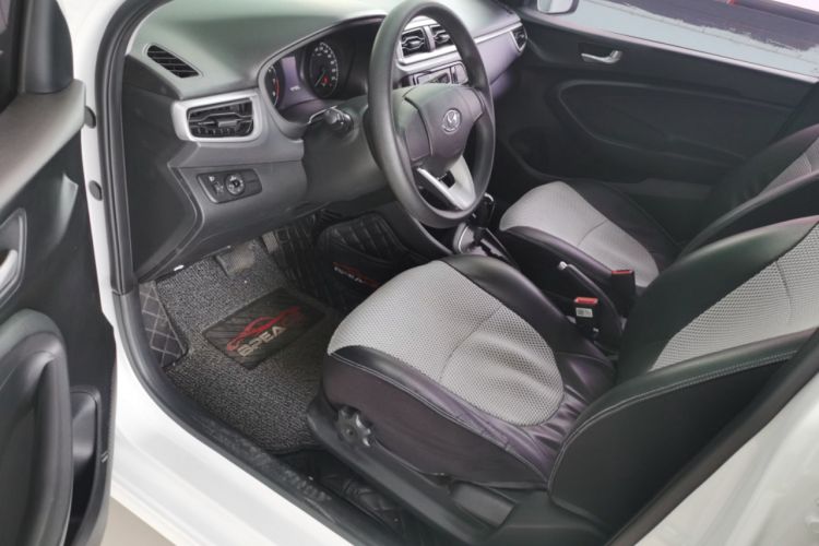 Used Hyundai Verna (older generation) 2017 1.4L Automatic YueXiang Edition China V-standard