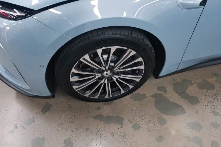 Used Nio ET5 2024 100 kWh Exterior 7