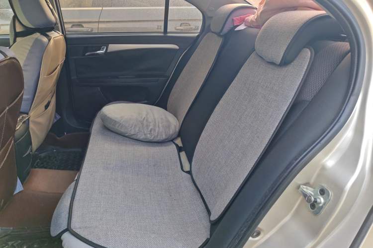 Used Roewe 350 2014 1.5L Manual Xunchi Edition