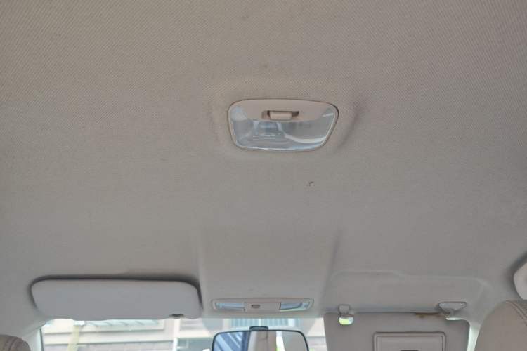 Used Soueast V5 Lingzhi 2012 1.5L Manual Comfort Edition Headliner