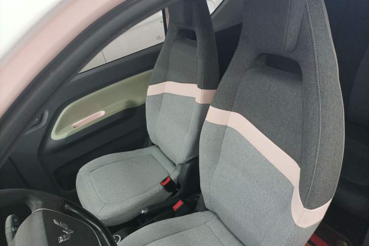 Used Wuling Hongguang MINIEV 2022 Macaron Premium Model – Lithium Iron Phosphate
