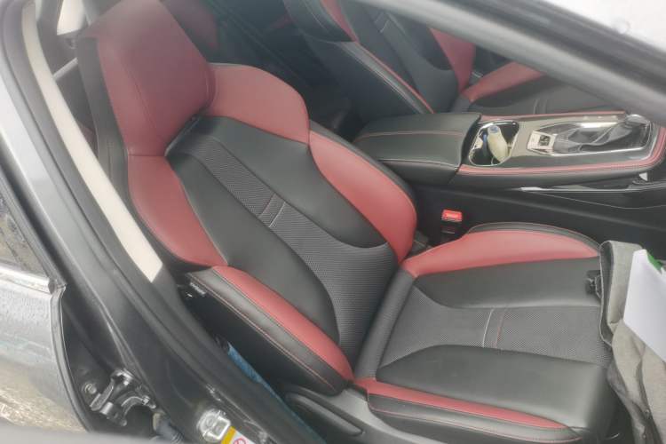 Used CHANGAN OSHAN X5 2021 1.5T DCT Prestige Edition Right Front Seat