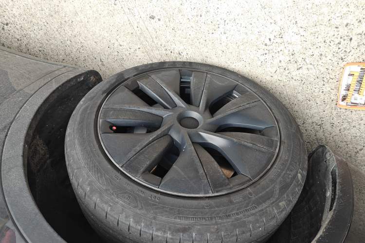 Used Tesla Model Y 2024 Rear-Wheel-Drive Version