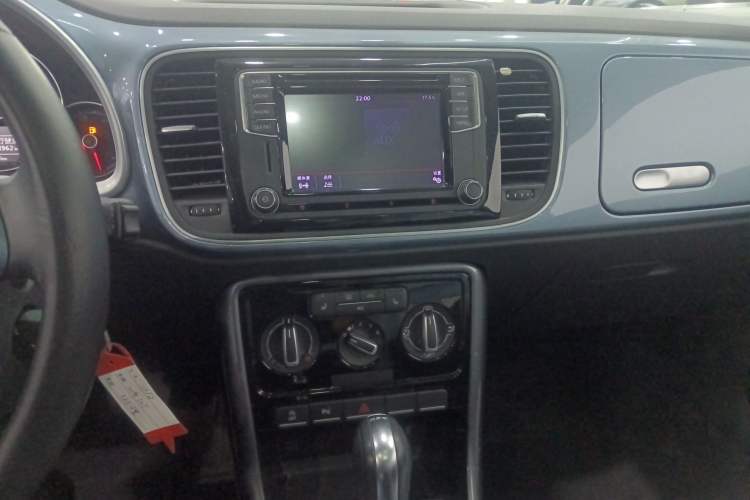 Used Volkswagen Beetle 2018 180TSI Shangle Model
