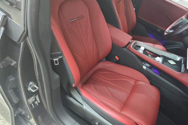 Used Zeekr 007GT 2025 Rear-Drive Intelligent Driving Version 75 kWh Right Front Seat