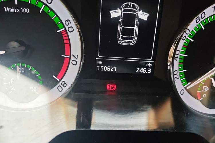 Used Skoda Octavia 2018 TSI280 DSG Luxury Edition Odometer Close Up