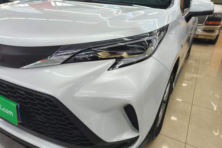 Used Toyota Granvia 2024 2.5L Hybrid Comfort Edition