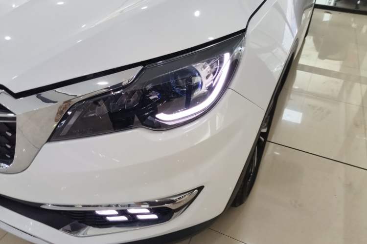 Used JETOUR X70S 2023 1.5T DCT Glory Edition 7-Seater
