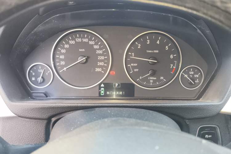 Used BMW 3 Series 2016 316i Fashion Model
