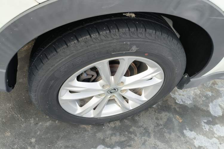 Used Dongfeng Fengon 580 2018 1.8L Manual Comfort Model Right Rear Wheel Hub