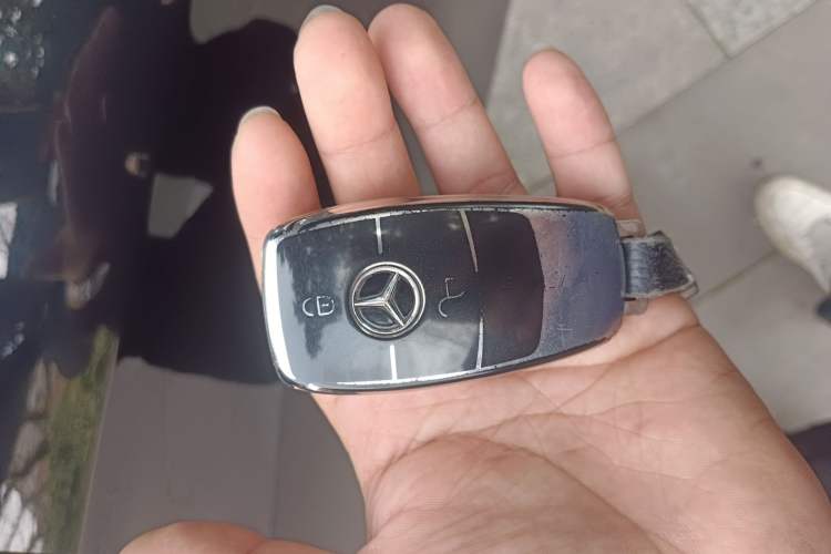 Used Mercedes-Benz E-Class 2018 Facelift E 300 L Luxury Edition
