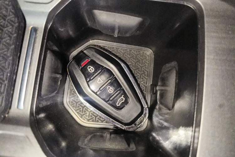 Used JETOUR X70 PLUS 2024 Champion Edition 1.5T DCT Champion PRO 5-Seater
