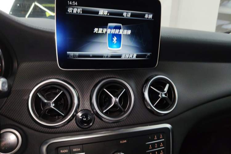 Used Mercedes-Benz GLA 2018 GLA 200 Fashion Model Audio And AC Panel