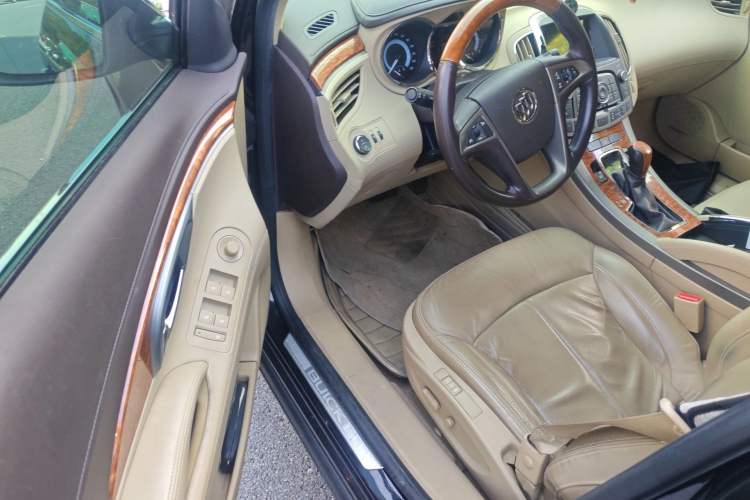 Used Buick LaCrosse 2012 2.4L SIDI Luxury Edition
