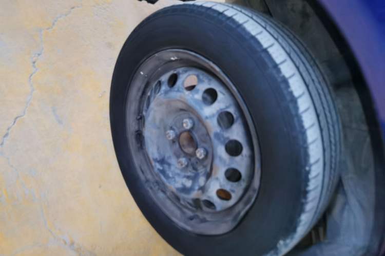 Used Toyota YARiS L Zhi Xiang 2017 1.3E CVT Charming Edition Right Rear Wheel Hub