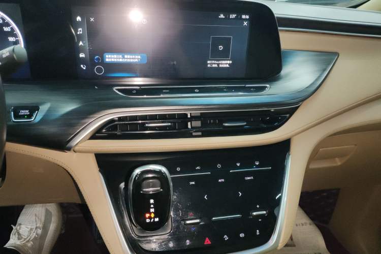 Used Buick GL8 2020 ES Land Cruiser 653T Luxury Edition