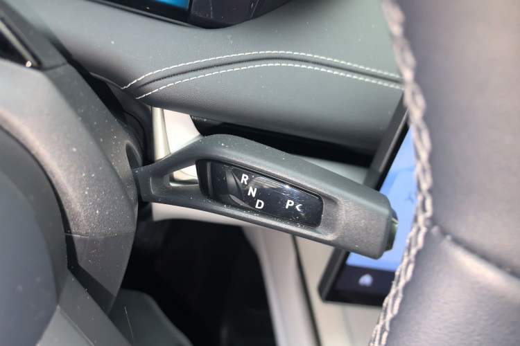 Used Xiaomi Auto SU7 2024 Four-Wheel Drive Ultra-Long Range Advanced Intelligent Driving Max Edition