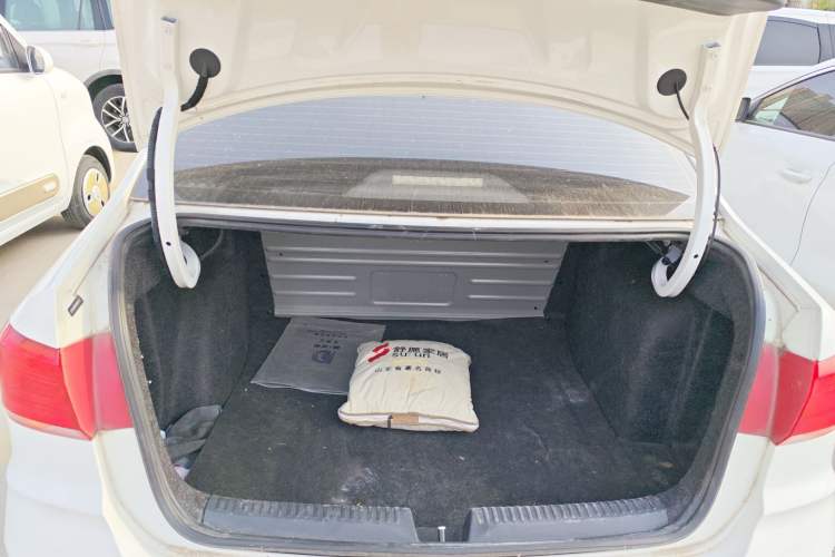 Used Volkswagen Santana 2016 1.4L Manual Fashion Edition Trunk