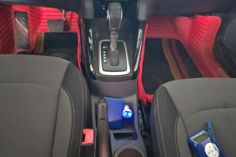 Used Ford EcoSport 2013 1.5L Automatic Fashion Model Gear Lever