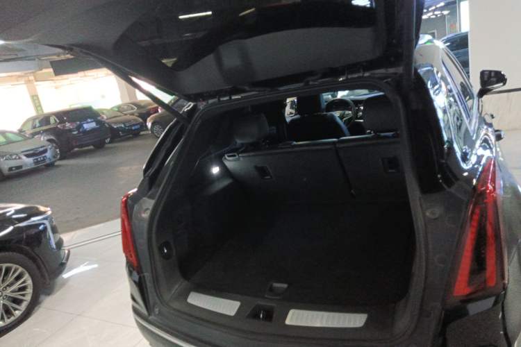 Used Cadillac XT5 2020 28T Luxury Version