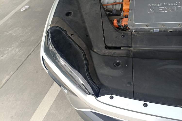 Used Nio ES8 2018 355 km Base Version 7-Seater Edition Right Front Headlight