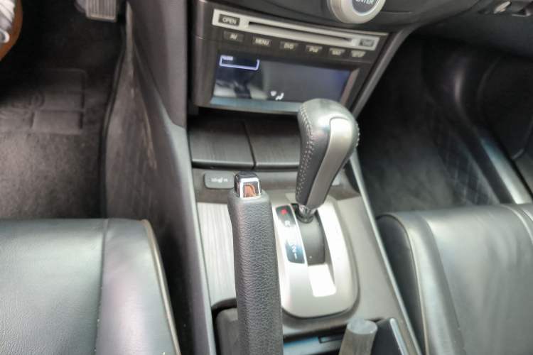 Used Honda Crosstour 2012 2.4L Prestige Edition