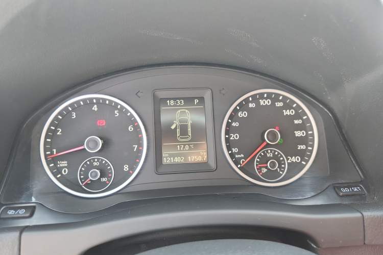 Used Volkswagen Tiguan 2016 300TSI Automatic Two-Wheel Drive Trend Edition Instrument Cluster