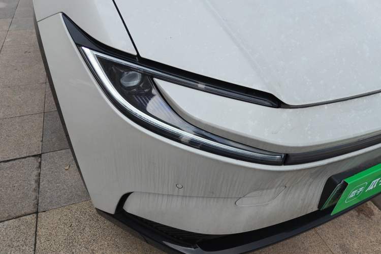 Used Toyota bZ5 2025 Model 550 PRO Right Front Headlight