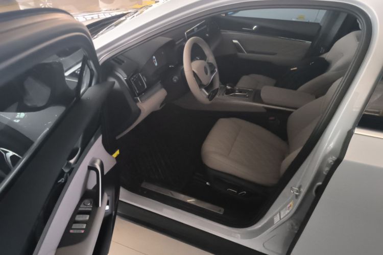 Used BYD Tang New Energy 2025 DM-i 115KM Prestige Model
