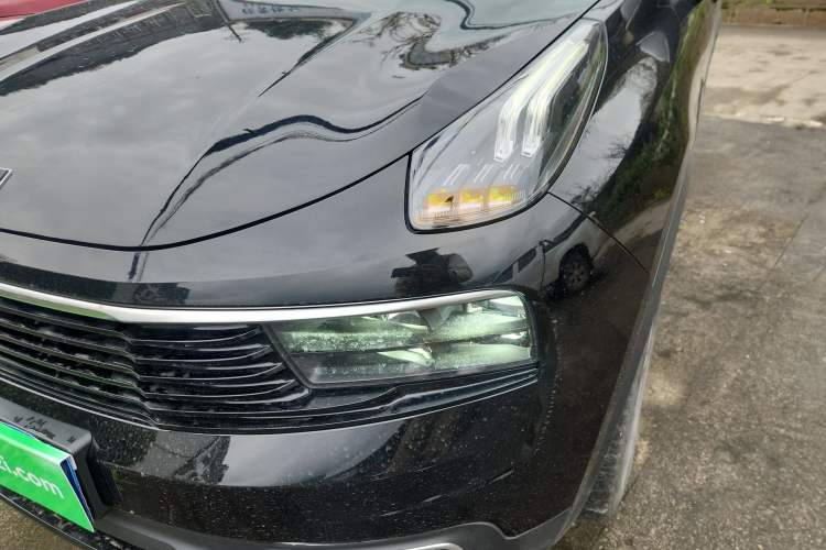 Used Lynk & Co 01 2019 2.0T Two-Wheel-Drive Pro Version China VI Standard
