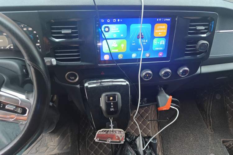 Used JMC Fushun 2025 2.0T 8AT Diesel Short-Wheelbase Garage-Version Commercial Multi-Purpose Passenger Vehicle with 5/6 Seats