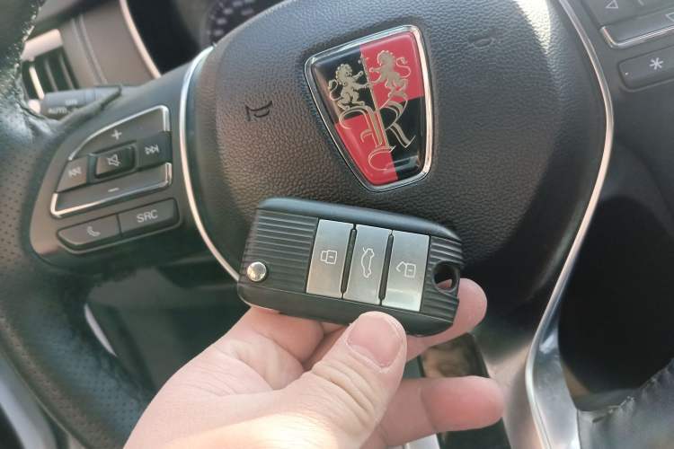 Used Roewe RX5 2018 20T Two-Wheel Drive Automatic Internet Smart Luxury Edition
