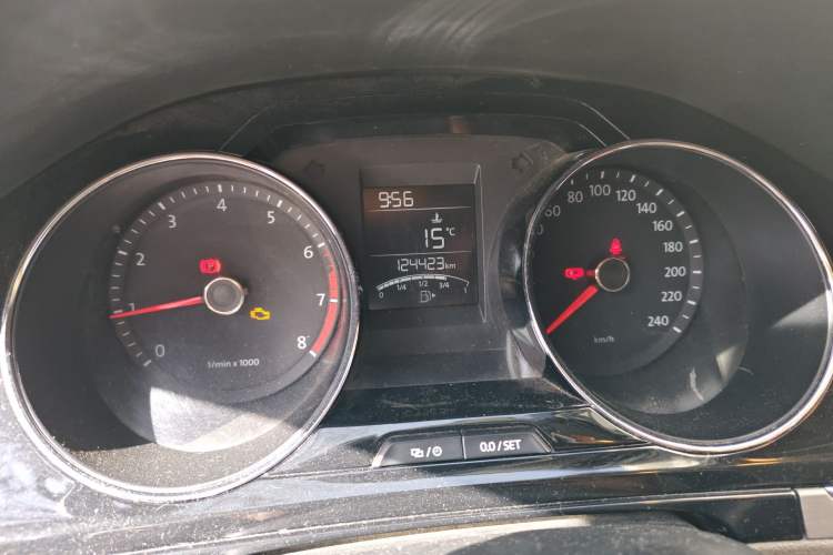 Used Volkswagen Bora 2014 1.6L Manual Comfort Model
