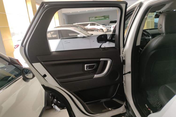 Used Land Rover Discovery Sport 2017 2.0T SE