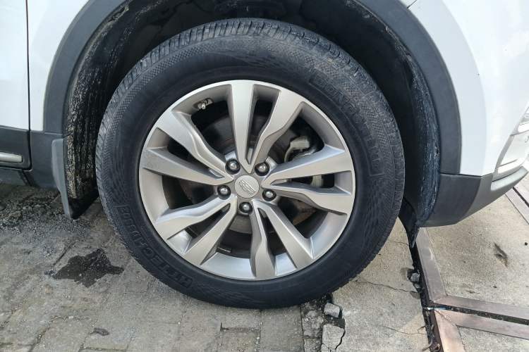 Used Geely Auto Emgrand X7 Sport 2016 1.8TD Automatic All-Wheel-Drive ZhiZun Edition