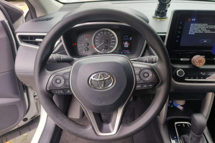 Used Toyota FRONTLANDER 2022 2.0L CVT Luxury Edition Steering Wheel