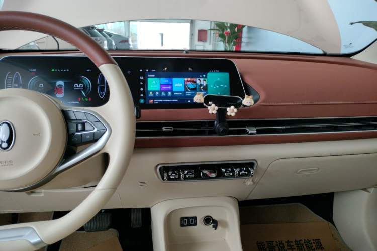 Used ORA Good Cat 2021 400km Standard Range Athena Edition Lithium-Ion Battery