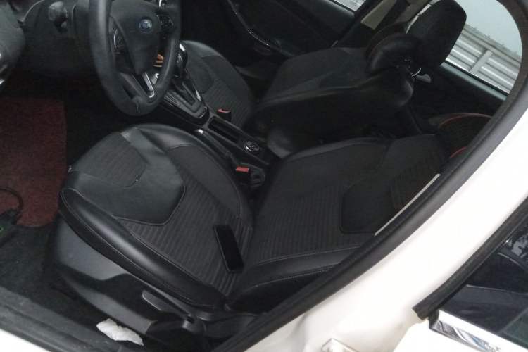 Used Ford Focus 2015 Sedan 1.6L Automatic Trend Model