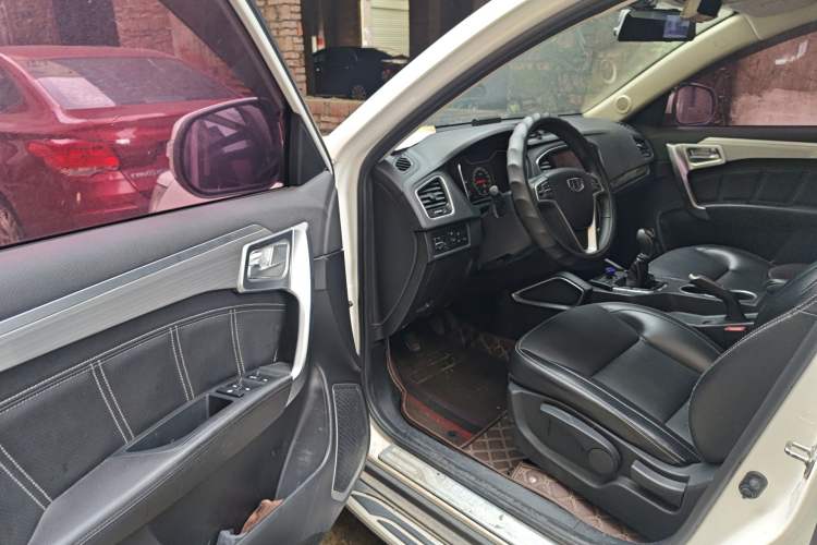 Used Geely Auto Vision X6 2016 1.8L Manual Luxury Model
