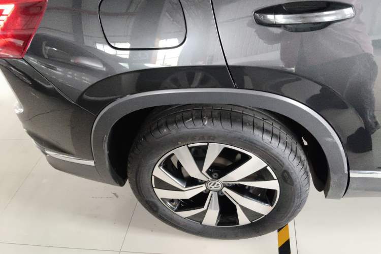 Used Volkswagen Tayron 2019 330TSI Two-Wheel Drive Luxury Model China VI Standard
