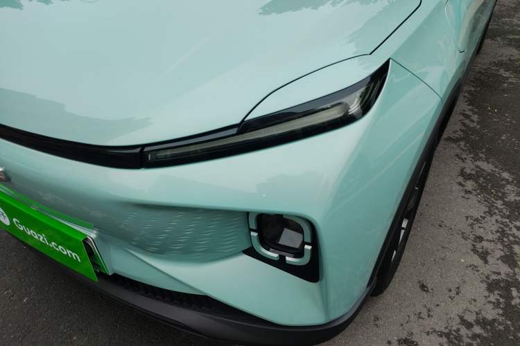 Used Geometry E Firefly 2024 301km Starlight Left Front Headlight